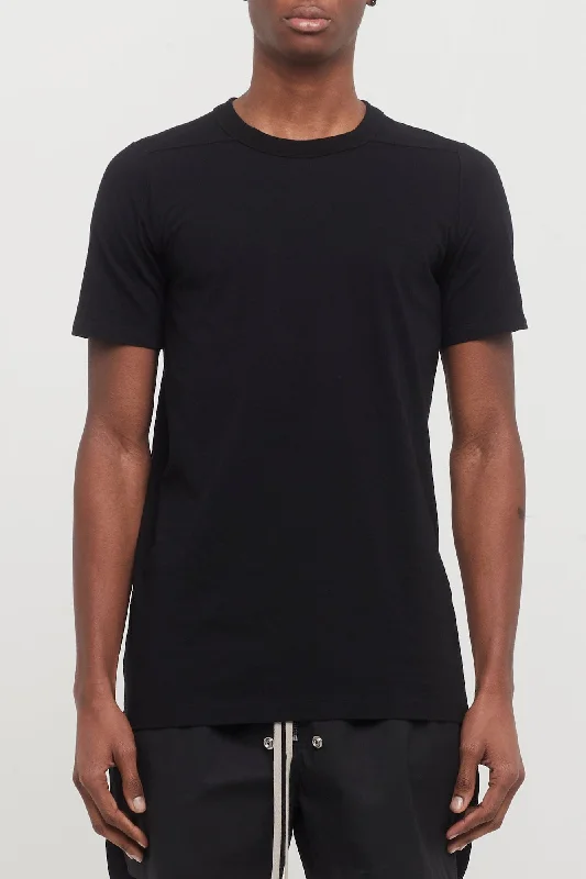 Men's Coats for All SeasonsRick Owens Level Short Sleeve T in Black