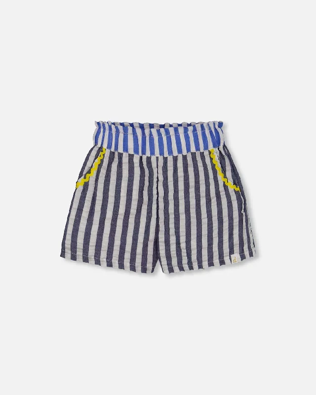 Elegant Men's Dress ShortsSeersucker Short Navy Blue And White