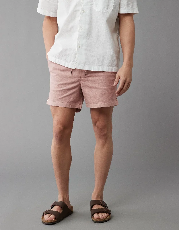 Lightweight Men's Travel ShortsAE Flex 5" Linen-Blend Trekker Short