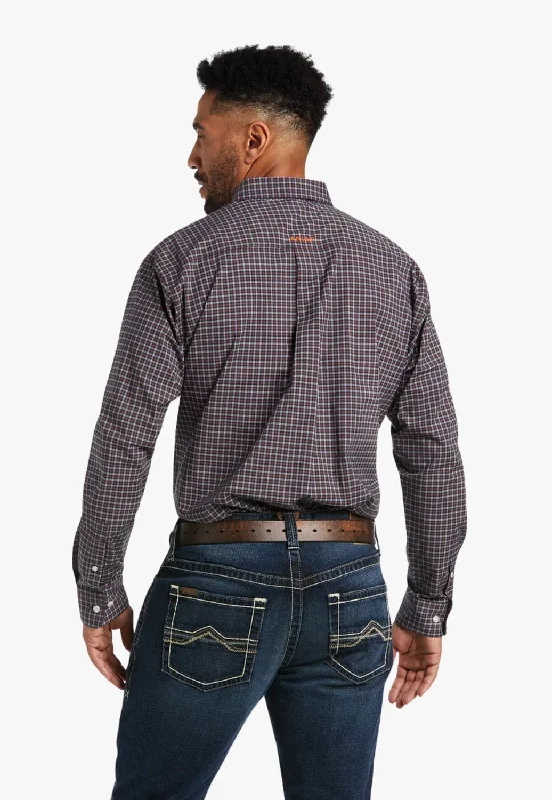 Men's Tailored Shirts for a Sharp AppearanceAriat Mens Pro Series Santiago Stretch Long Sleeve Shirt Men's Tailored Shirts for a Sharp AppearanceAriat Mens Pro Series Santiago Stretch Long Sleeve Shirt