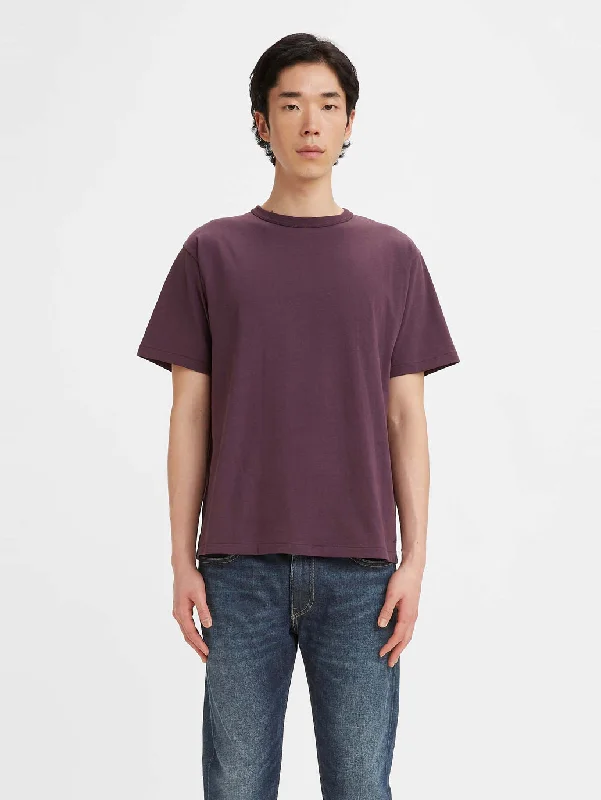 Men's Shirts with Embellished HemlinesLevi's® Made & Crafted® Men's Classic Tee
