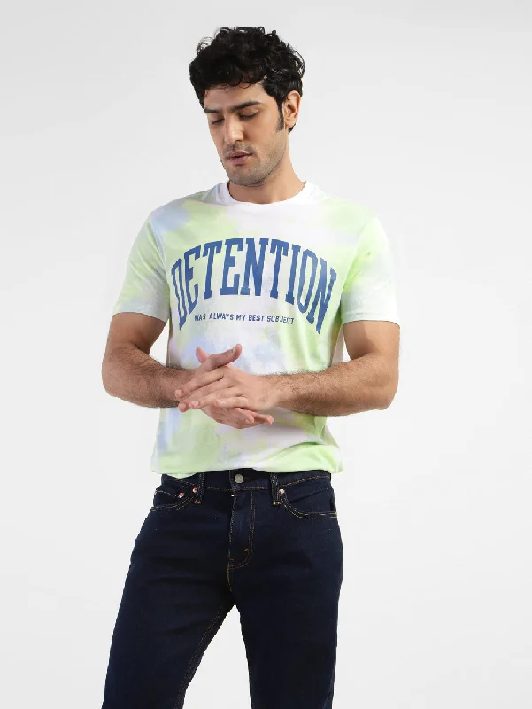 Men's Shirts with Button-Down PocketsMen's Graphic Print Slim Fit T-shirt