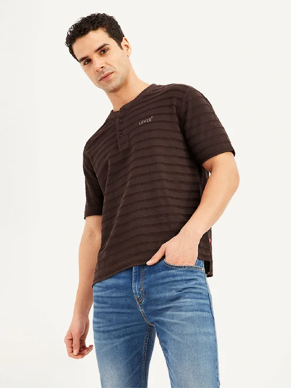 Men's Shirts with Patch PocketsMen's Textured Slim Fit T-Shirt