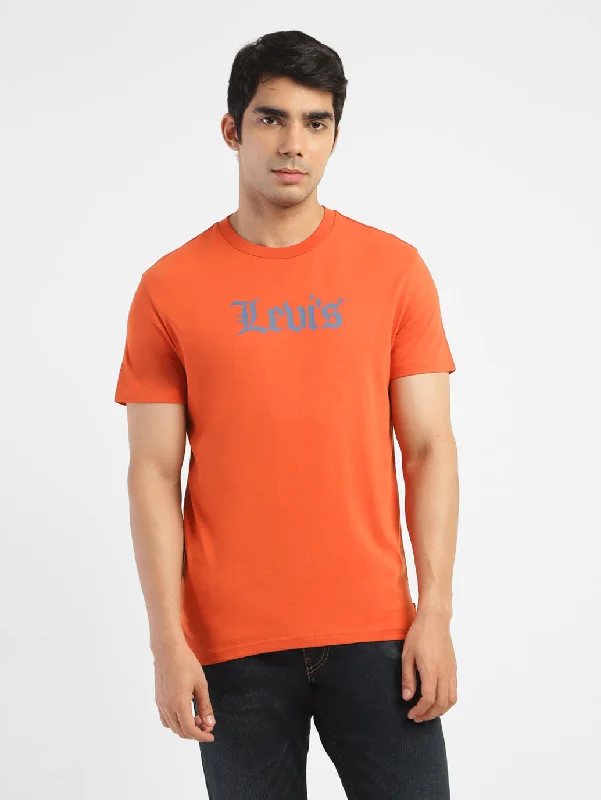 Men's Shirts with Asymmetrical HemlinesMen's Brand Logo Crew neck T-shirt