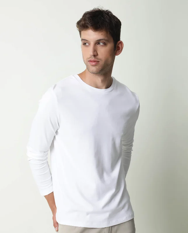 Men's Flowy Shirts for a Relaxed LookRare Rabbit Full Primary White Solid Crew Neck Full Sleeve Slim Fit T-Shirt Men's Flowy Shirts for a Relaxed LookRare Rabbit Full Primary White Solid Crew Neck Full Sleeve Slim Fit T-Shirt