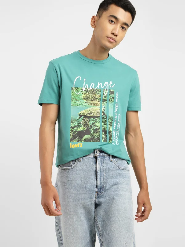 Men's Shirts with Pleated HemlinesMen's Graphic Print Crew Neck T-shirt