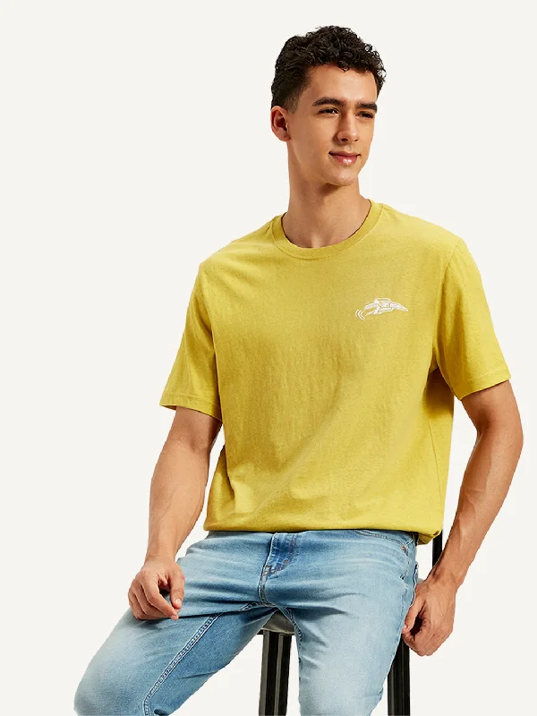 Men's Shirts with Patchwork SleevesMen's Typographic Print Crew Neck T-Shirt