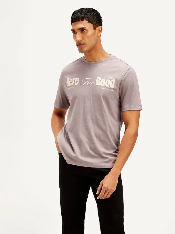 Men's Shirts for HikingMen's Typography Crew Neck T-shirt