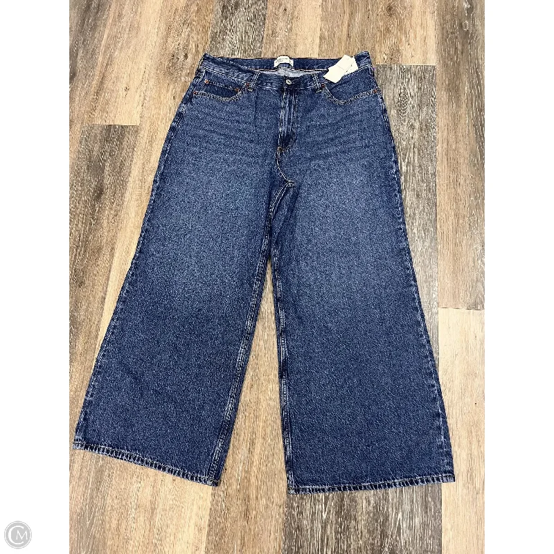 Classic Blue Men's JeansJeans Wide Leg By Abercrombie And Fitch In Blue Denim, Size: 14/32 Short Classic Blue Men's JeansJeans Wide Leg By Abercrombie And Fitch In Blue Denim, Size: 14/32 Short