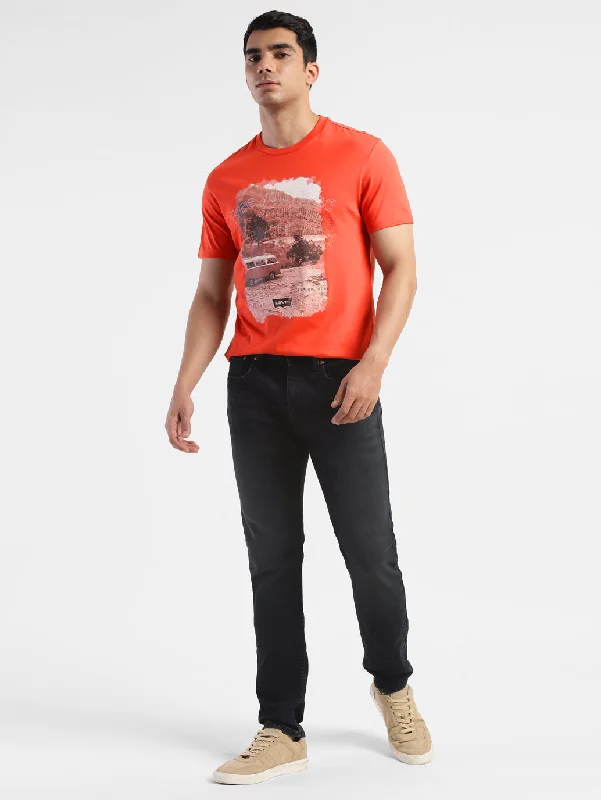 Men's Shirts with Surplice HemlinesMen's Graphic Print Slim Fit T-shirt