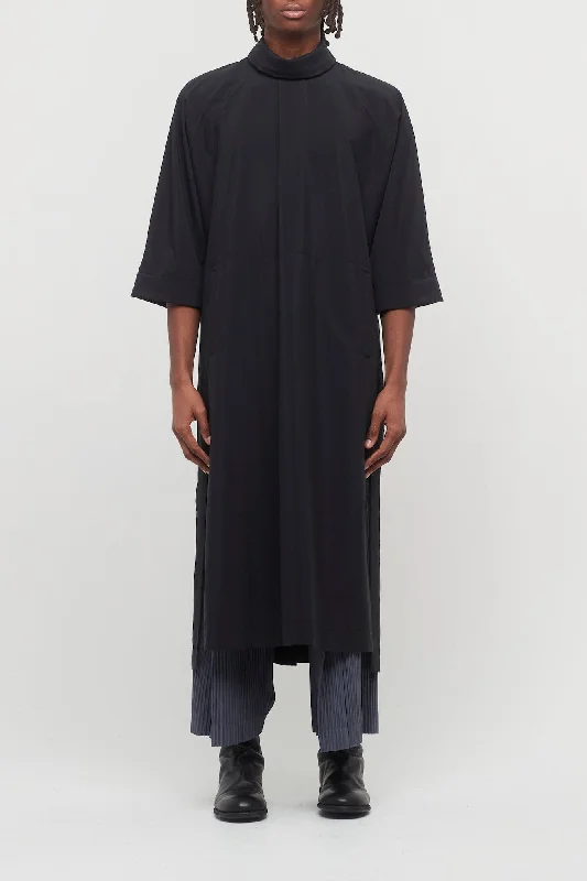Men's Coats for Winter CampingHomme Plissé Issey Miyake Verso Long Shirt in Black